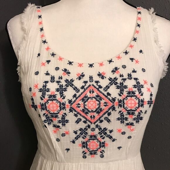 Anthro Holding Horses Cissie Embroidered dress - Picture 6 of 8